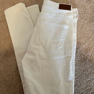 white Hollister super skinny jeans